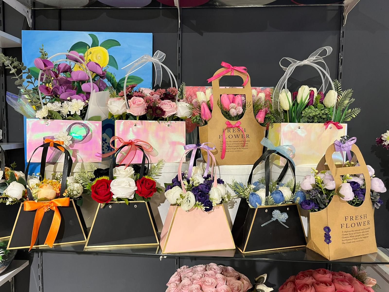 Çanta Çiçek Aranjmanı