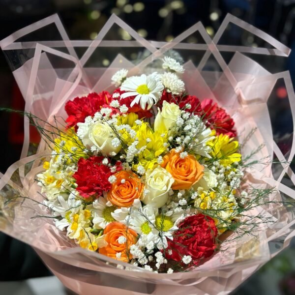 Gül ve Kır Çiçekleri Buketi