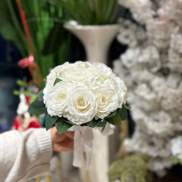 Beyaz Gül Aranjmanı