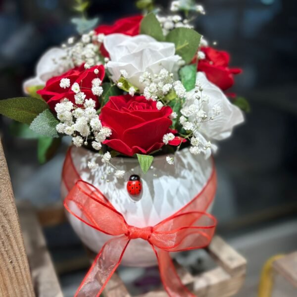 Uğur Gülü Aranjmanı